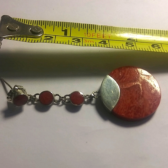 925 Coral Color Silver Embellishments Circle Pierced Three Small Stones - Picture 4 of 4